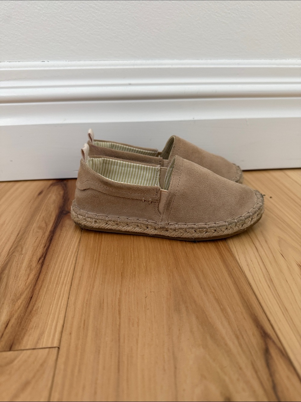 Zara Kids Beige Slip-On Espadrille Moccasins Size 26 (9.5 Toddler)